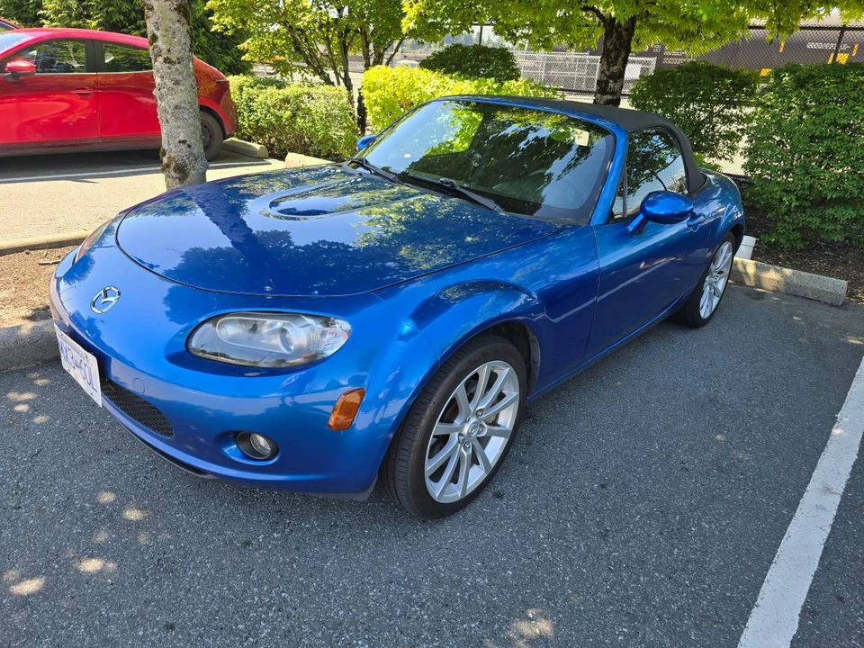2006 Mazda NC MX-5 Miata - Image 5 of 17