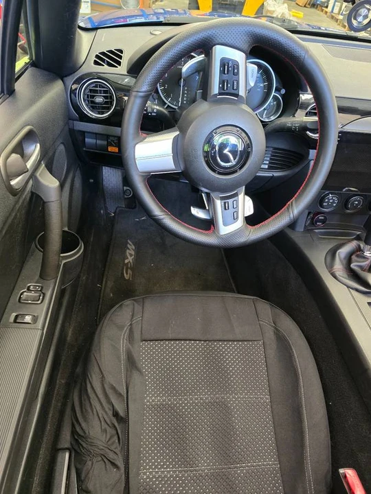 2006 Mazda NC MX-5 Miata - Image 11 of 17