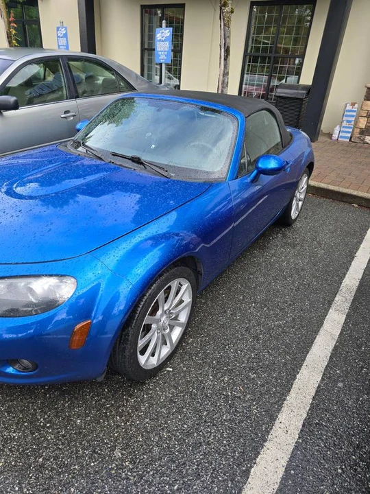 2006 Mazda NC MX-5 Miata - Image 15 of 17