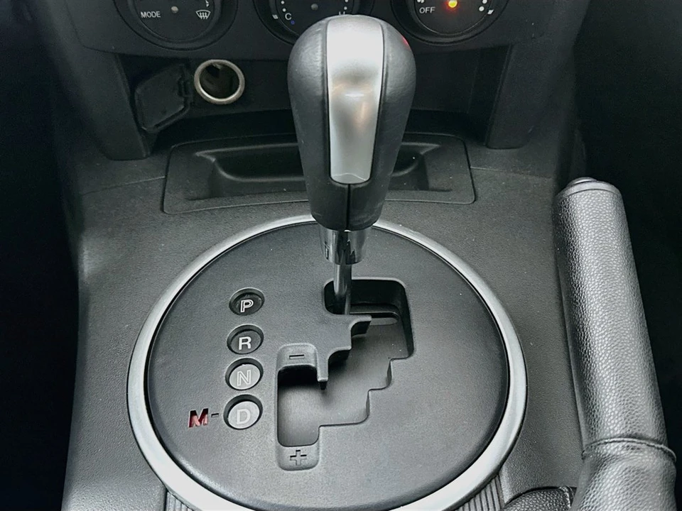 2006 Mazda NC MX-5 Miata - Image 18 of 23