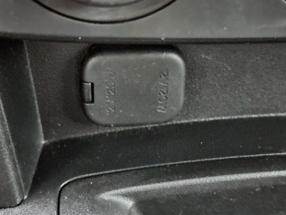 2006 Mazda NC MX-5 Miata - Image 19 of 23