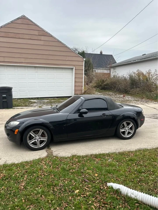 2006 Mazda NC MX-5 Miata - Image 2 of 5