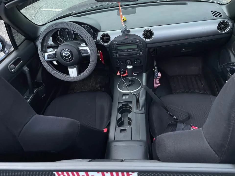 2006 Mazda NC MX-5 Miata - Image 7 of 10