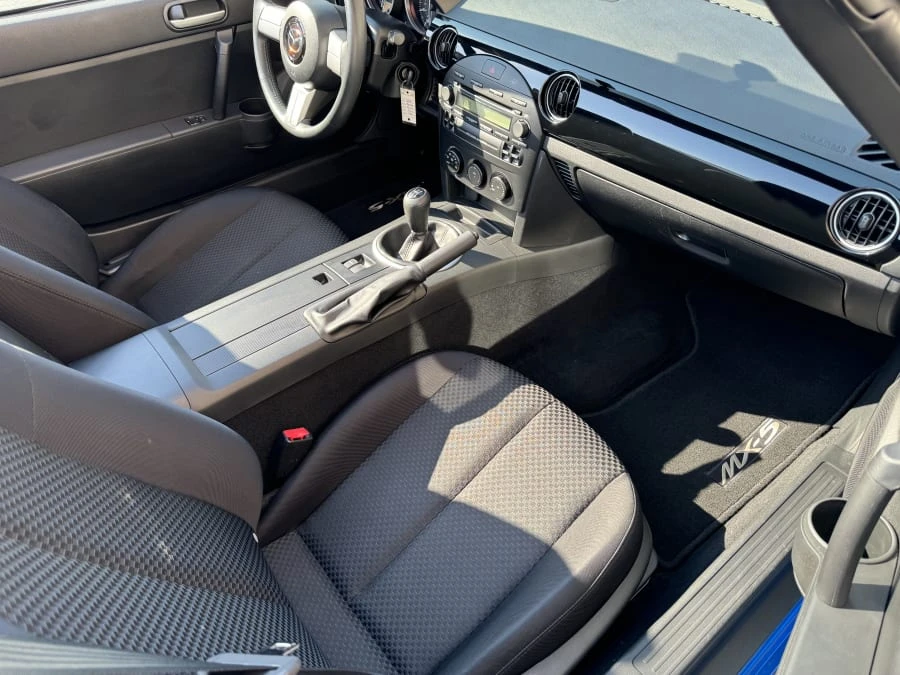 2006 Mazda NC MX-5 Miata - Image 9 of 11