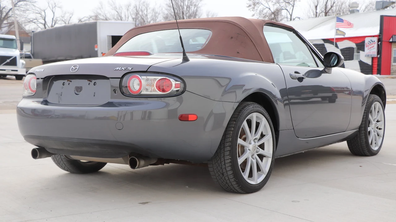 2006 Mazda NC MX-5 Miata - Image 3 of 14