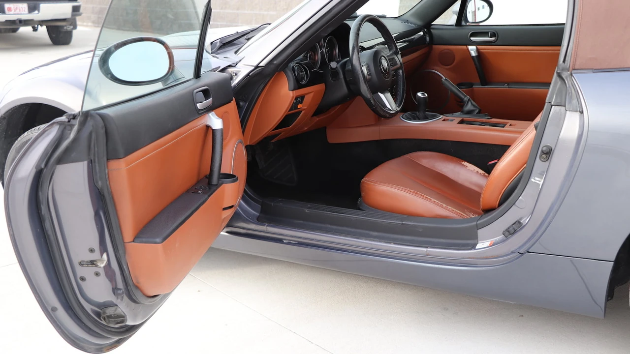 2006 Mazda NC MX-5 Miata - Image 4 of 14