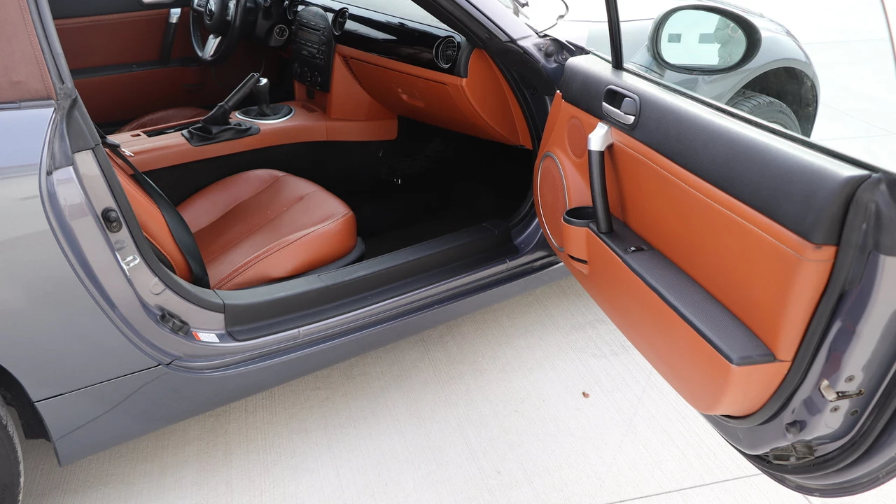 2006 Mazda NC MX-5 Miata - Image 8 of 14