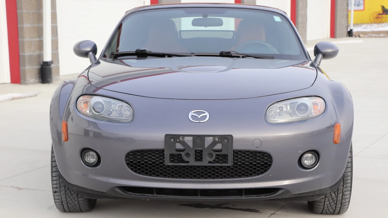 2006 Mazda NC MX-5 Miata - Image 10 of 14
