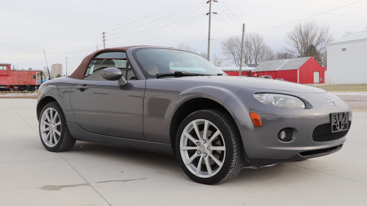 2006 Mazda NC MX-5 Miata - Image 14 of 14