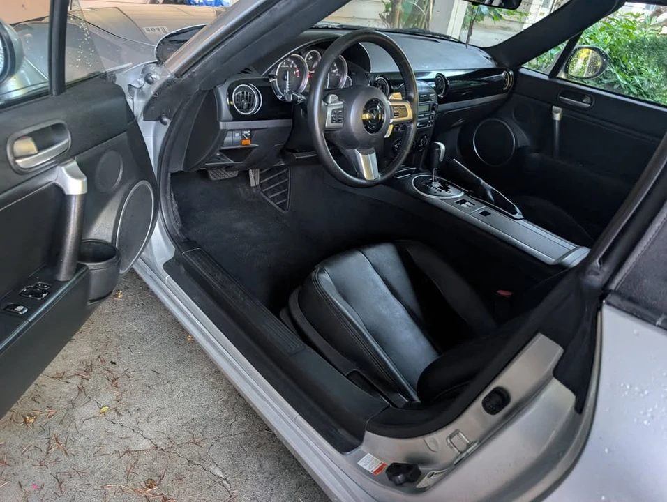 2006 Mazda NC MX-5 Miata - Image 8 of 13