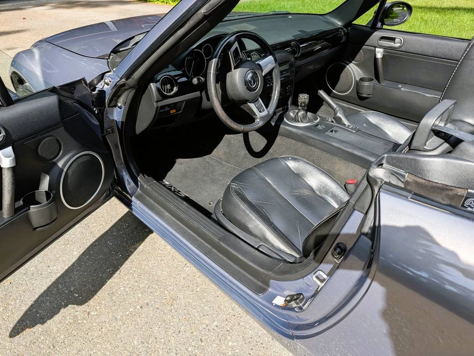 2006 Mazda NC MX-5 Miata - Image 8 of 13