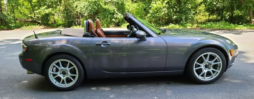 2006 Mazda NC MX-5 Miata - Image 6 of 15