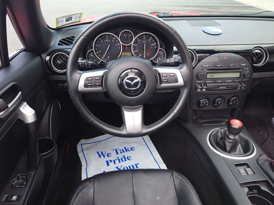 2006 Mazda NC MX-5 Miata - Image 14 of 27