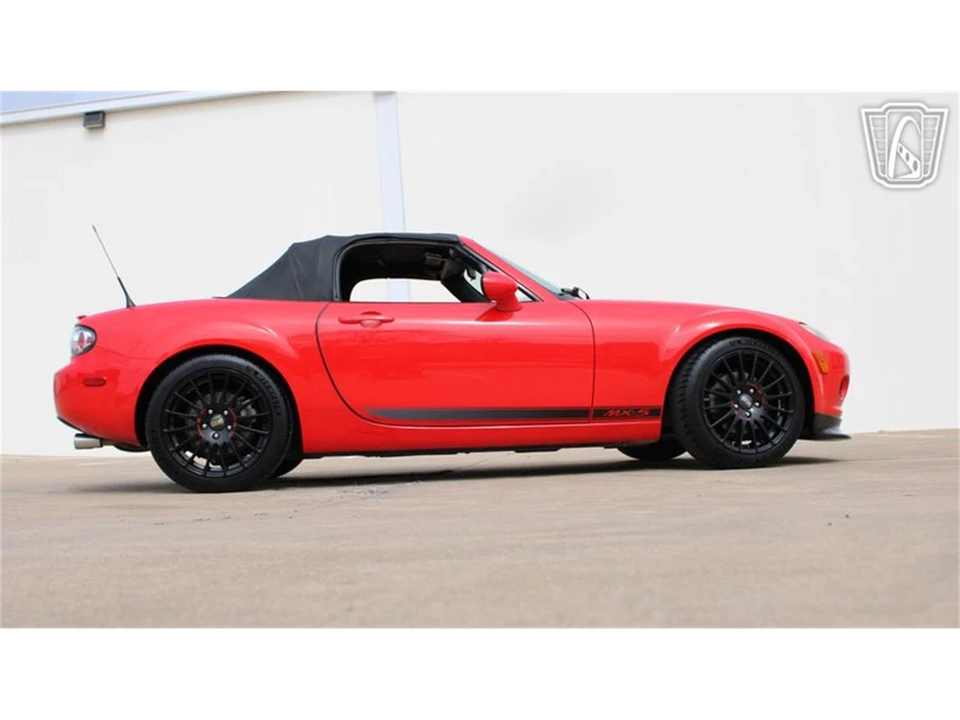 2006 Mazda NC MX-5 Miata - Image 5 of 31
