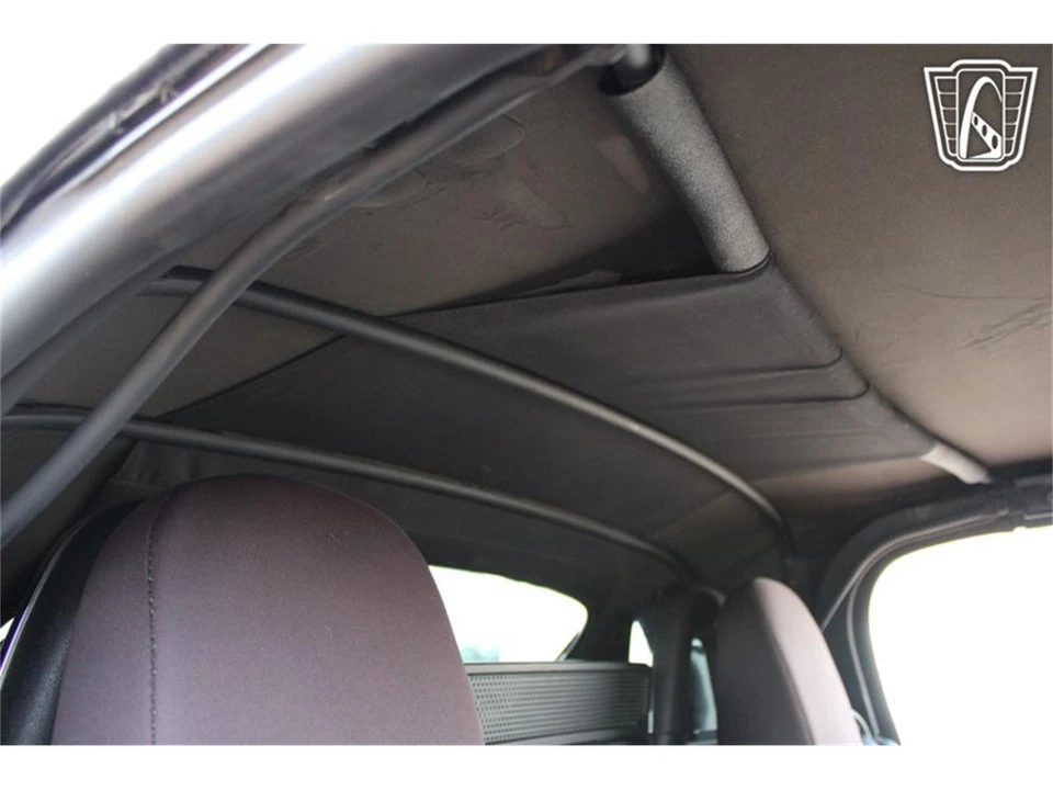 2006 Mazda NC MX-5 Miata - Image 14 of 31