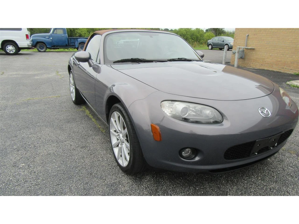 2006 Mazda NC MX-5 Miata - Image 3 of 31