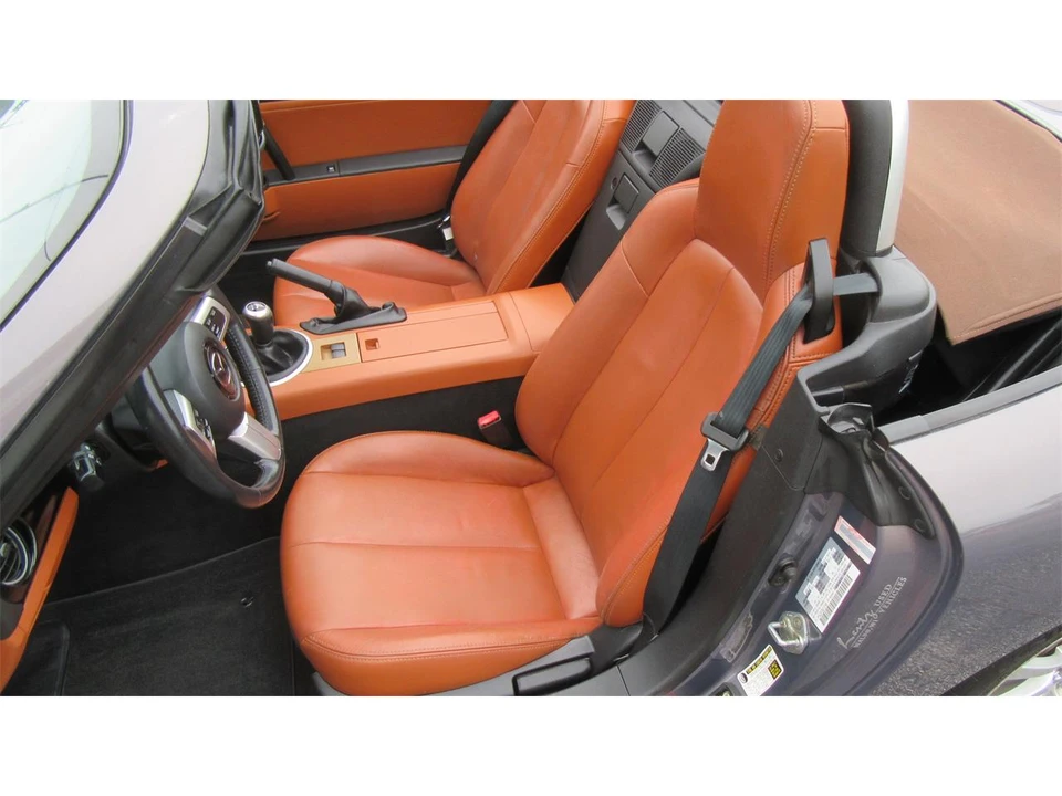 2006 Mazda NC MX-5 Miata - Image 23 of 31