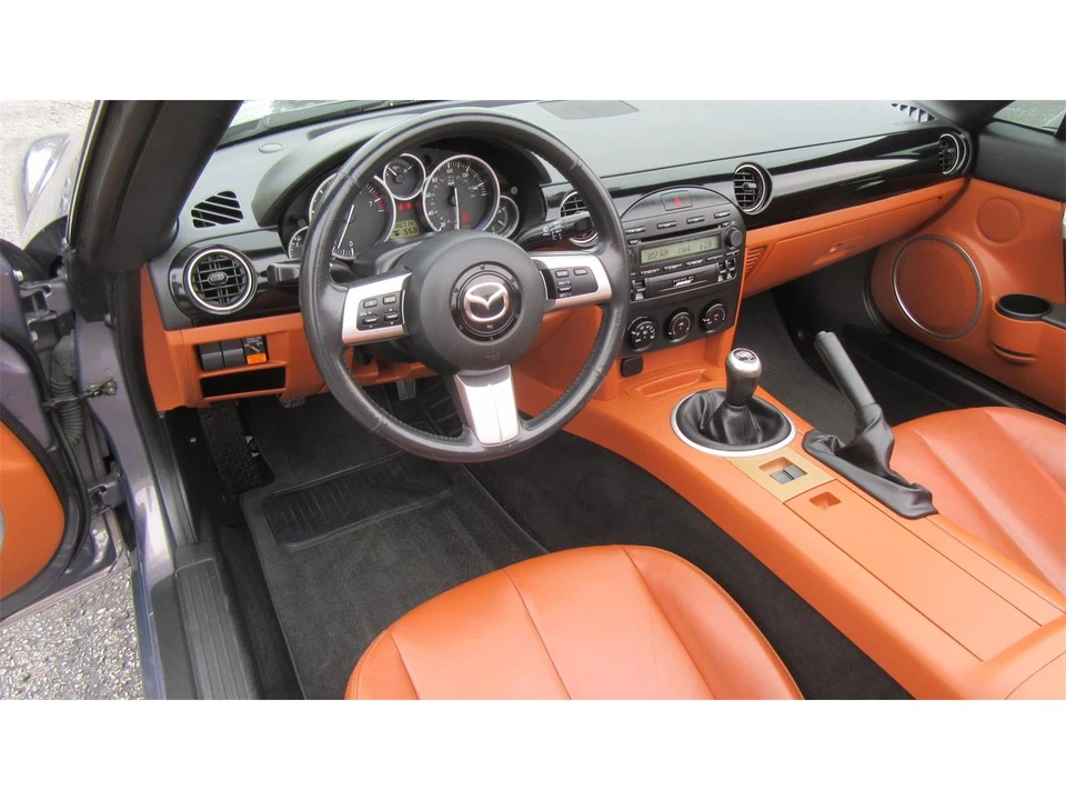 2006 Mazda NC MX-5 Miata - Image 24 of 31