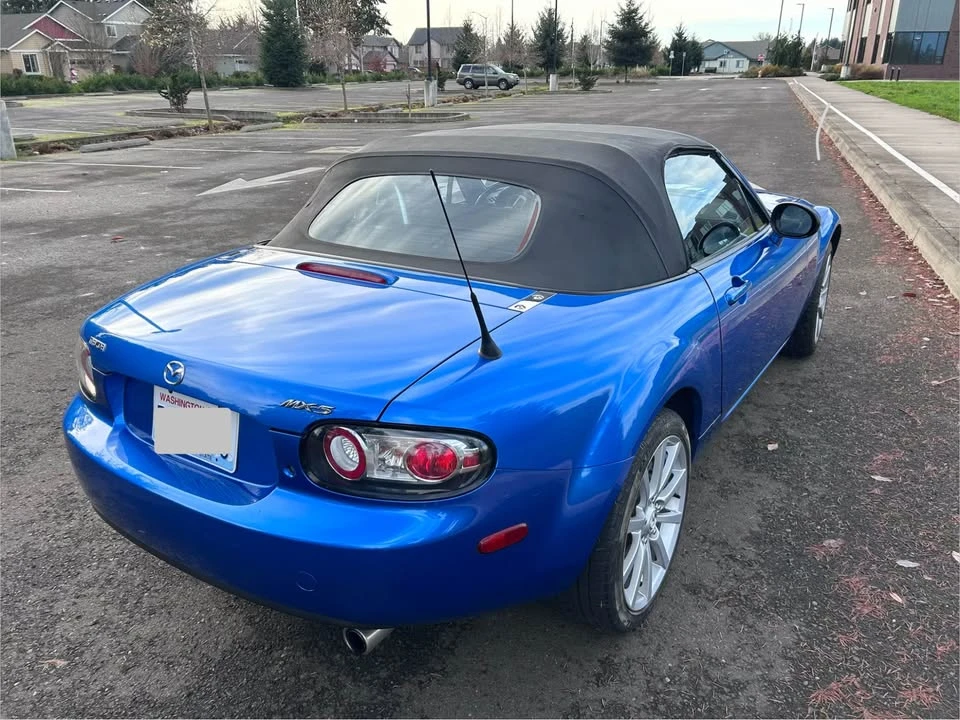 2006 Mazda NC MX-5 Miata - Image 5 of 10