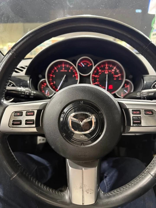 2006 Mazda NC MX-5 Miata - Image 5 of 9
