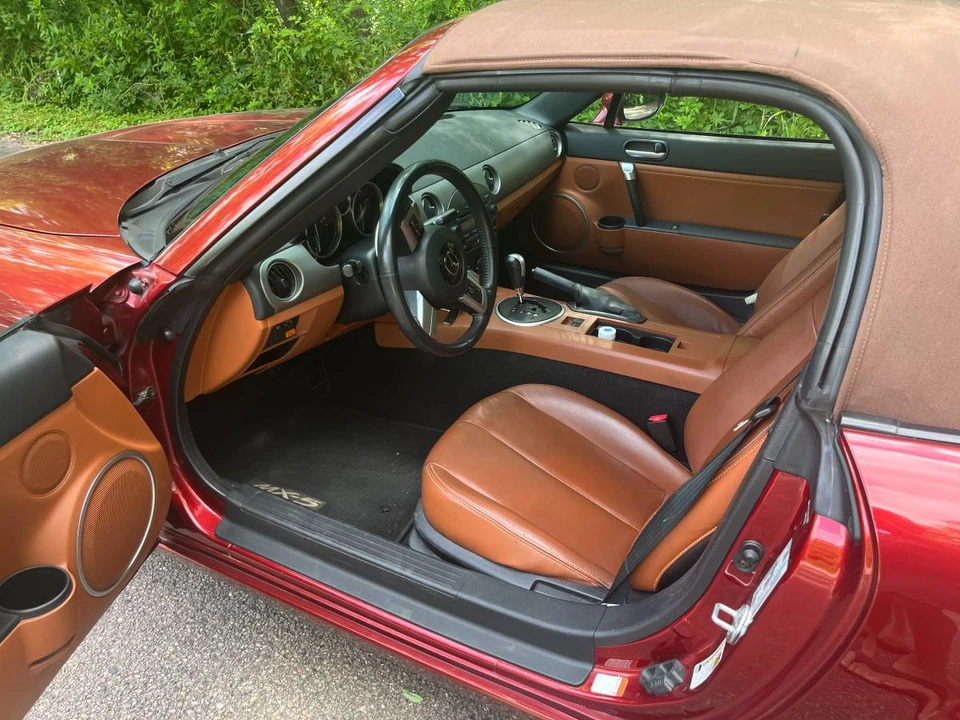 2006 Mazda NC MX-5 Miata - Image 13 of 22