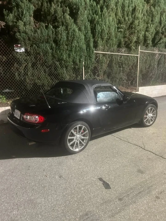 2006 Mazda NC MX-5 Miata - Image 5 of 19