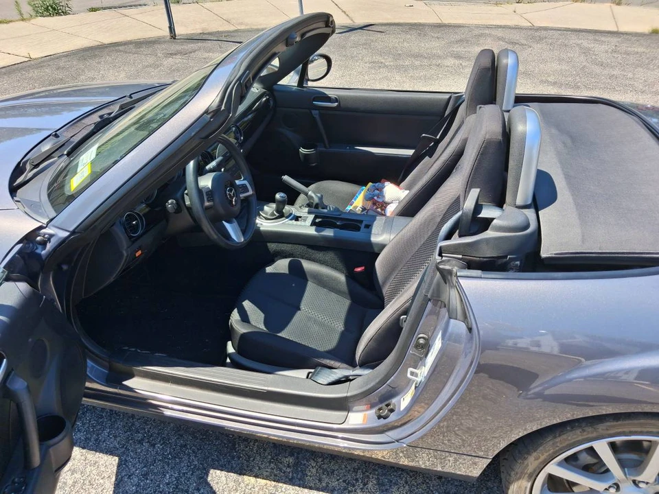 2006 Mazda NC MX-5 Miata - Image 6 of 7