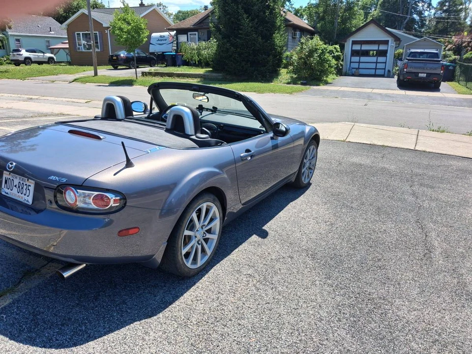 2006 Mazda NC MX-5 Miata - Image 2 of 7