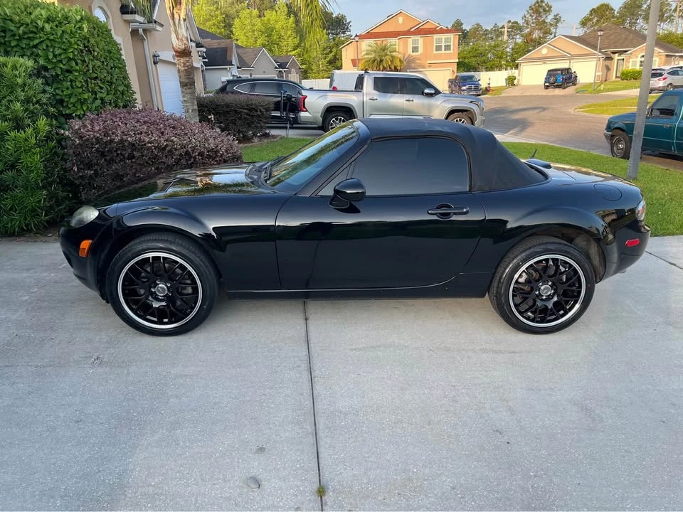 2006 Mazda NC MX-5 Miata - Image 2 of 4