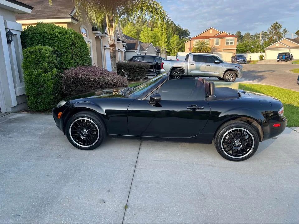 2006 Mazda NC MX-5 Miata - Image 4 of 4