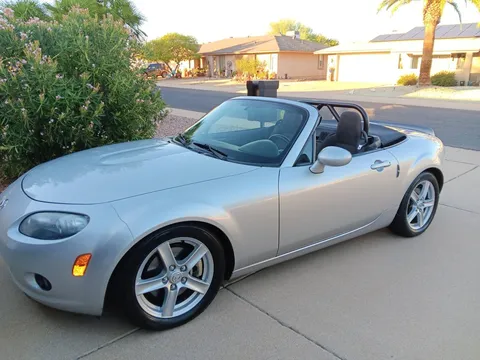 2006 Mazda MX-5 Miata Convertible