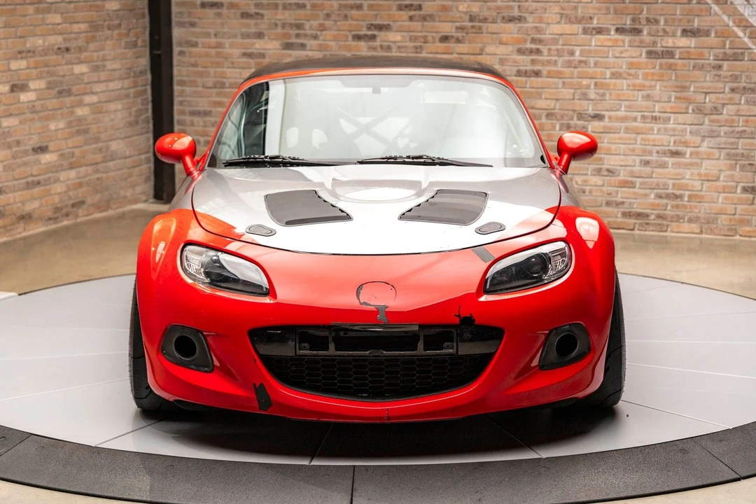 2006 Mazda NC MX-5 Miata - Image 2 of 24