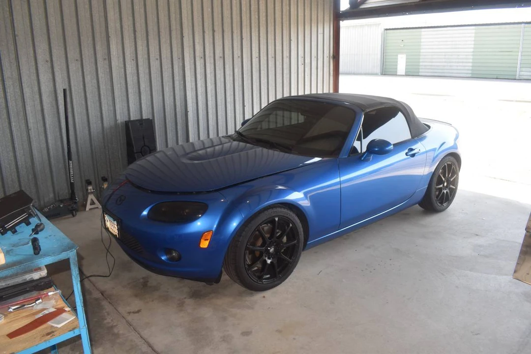 2006 Mazda NC MX-5 Miata - Image 5 of 23