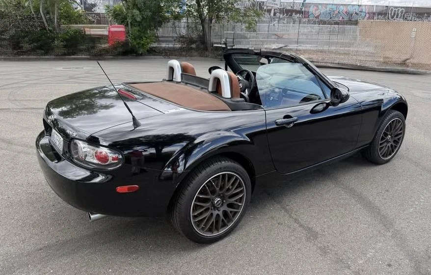 2006 Mazda NC MX-5 Miata - Image 5 of 8