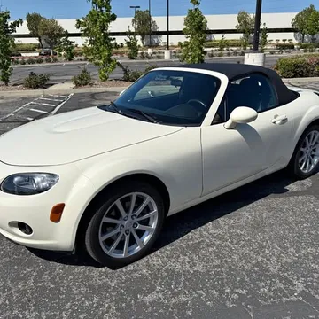 2006 Mazda MX-5 Miata Sport