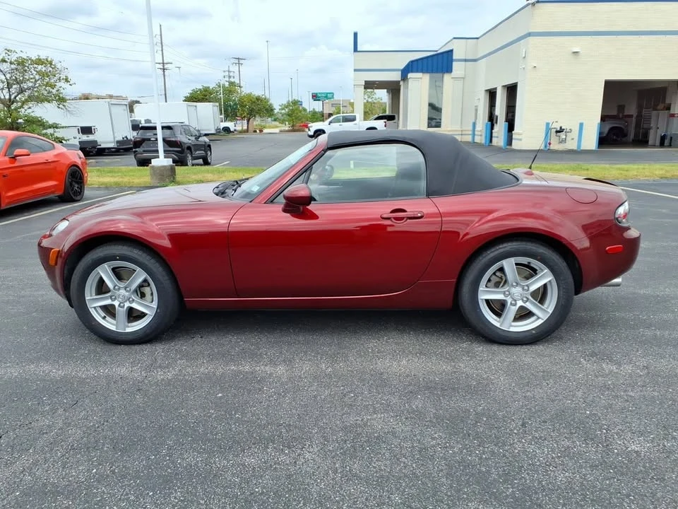 2006 Mazda NC MX-5 Miata - Image 2 of 10