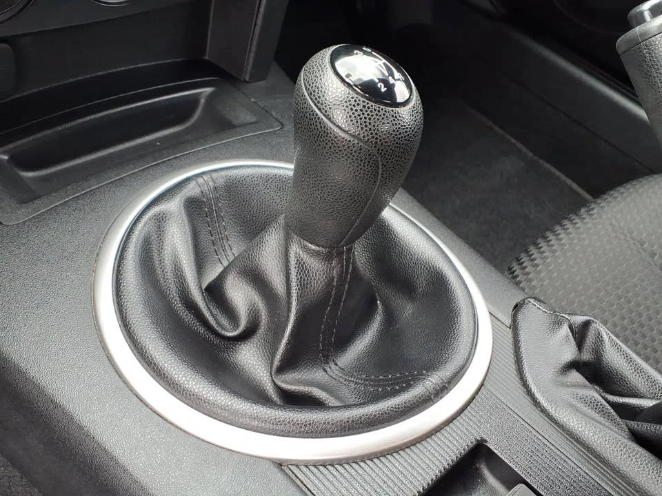 2006 Mazda NC MX-5 Miata - Image 6 of 10