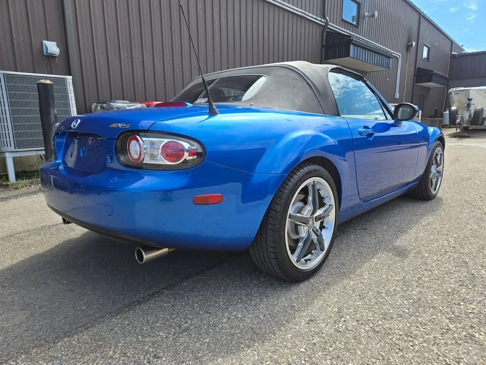 2006 Mazda NC MX-5 Miata - Image 12 of 20