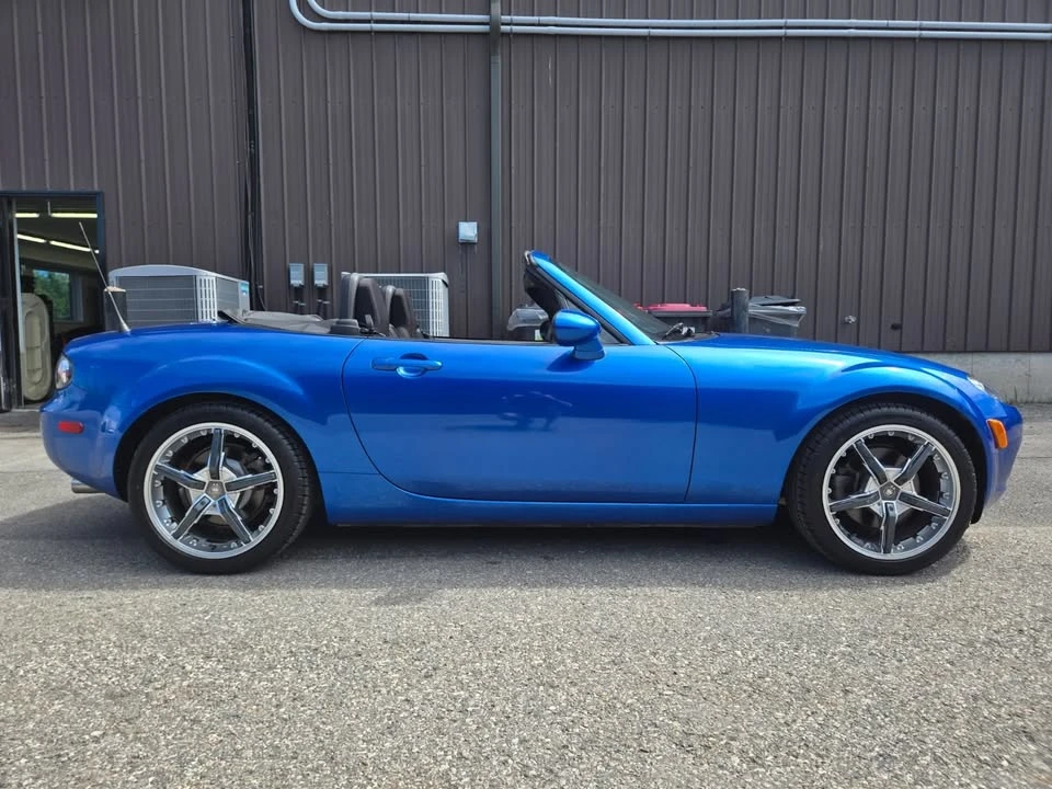2006 Mazda NC MX-5 Miata - Image 14 of 20