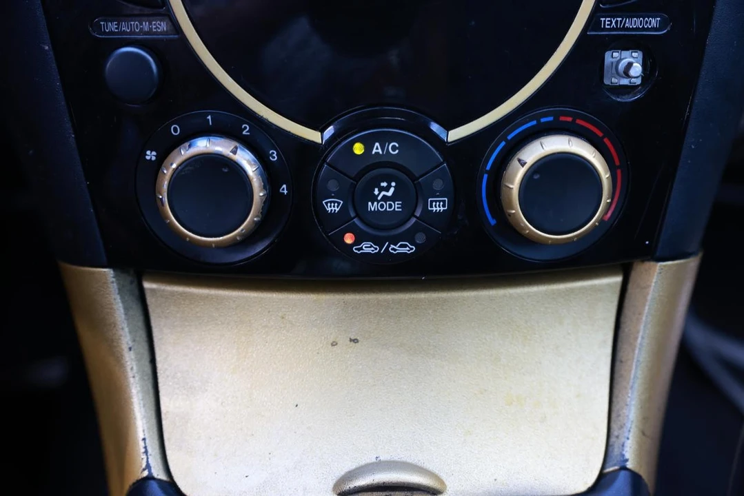 2006 Mazda RX-8 1st Gen - Image 30 of 31