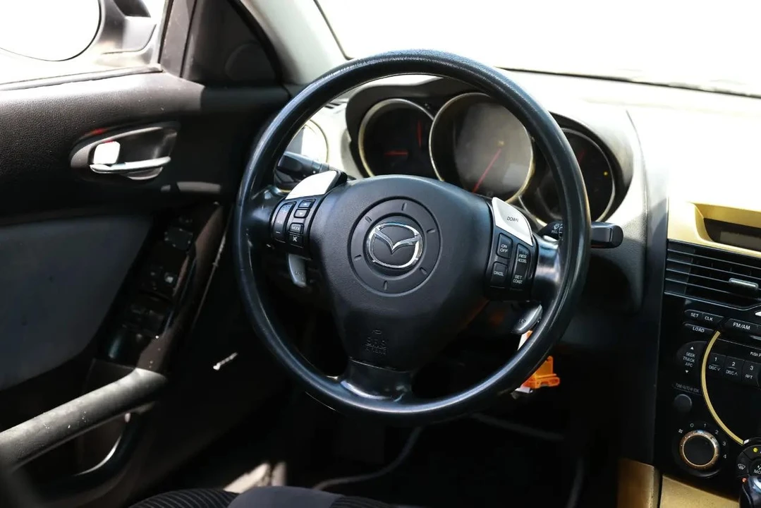 2006 Mazda RX-8 1st Gen - Image 27 of 31