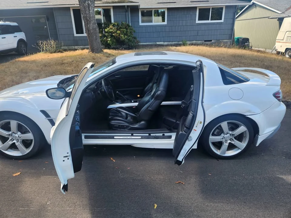 2006 Mazda RX-8 1st Gen - Image 11 of 13