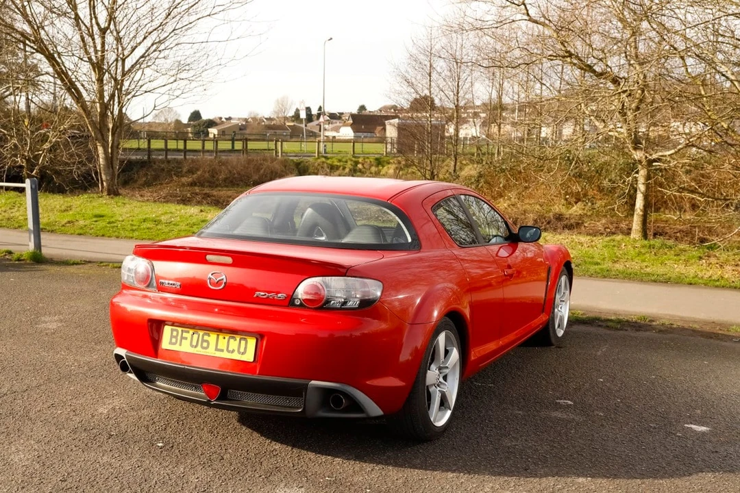 2006 Mazda RX-8 1st Gen - Image 26 of 31