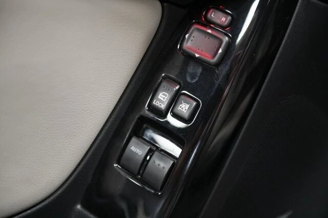 2006 Mazda RX-8 1st Gen - Image 29 of 31