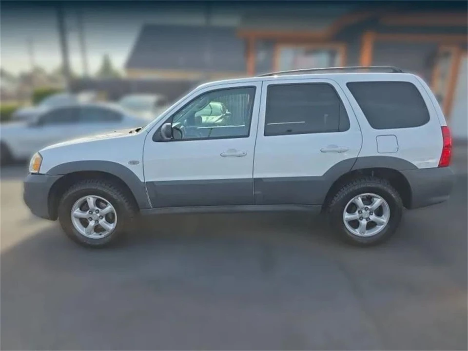 2006 Mazda - Image 2 of 15
