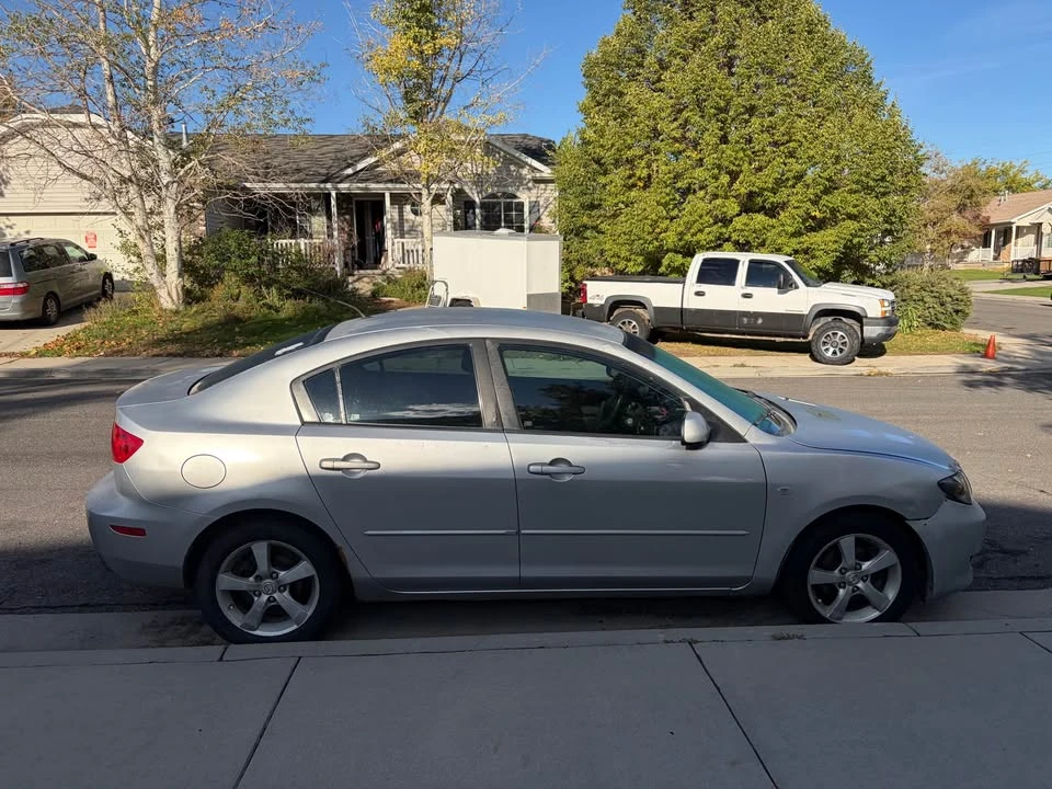 2006 Mazda Mazda 3 1st Gen - Image 4 of 4