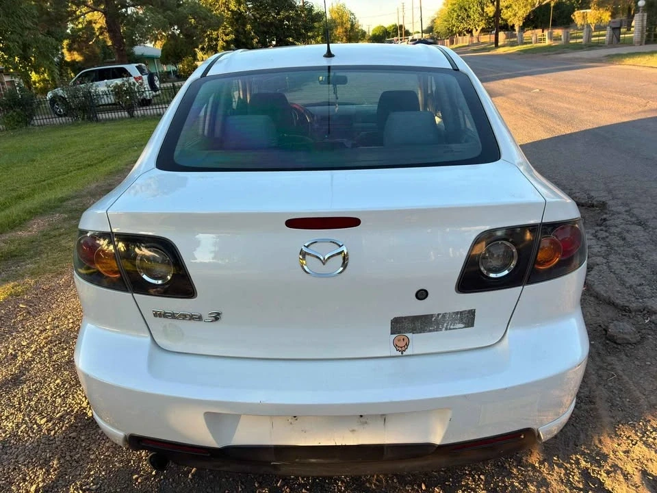 2006 Mazda Mazda 3 1st Gen - Image 7 of 10