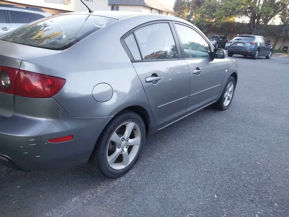 2006 Mazda Mazda 3 1st Gen - Image 3 of 5