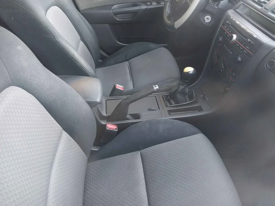2006 Mazda Mazda 3 1st Gen - Image 4 of 5