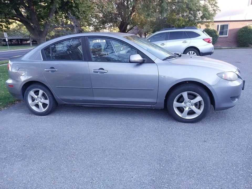 2006 Mazda Mazda 3 1st Gen - Image 2 of 5